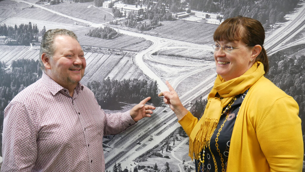 Matinkylän Huollon toimitusjohtaja Tarja Korhonen ja operatiivinen johtaja Jyrki Makkonen